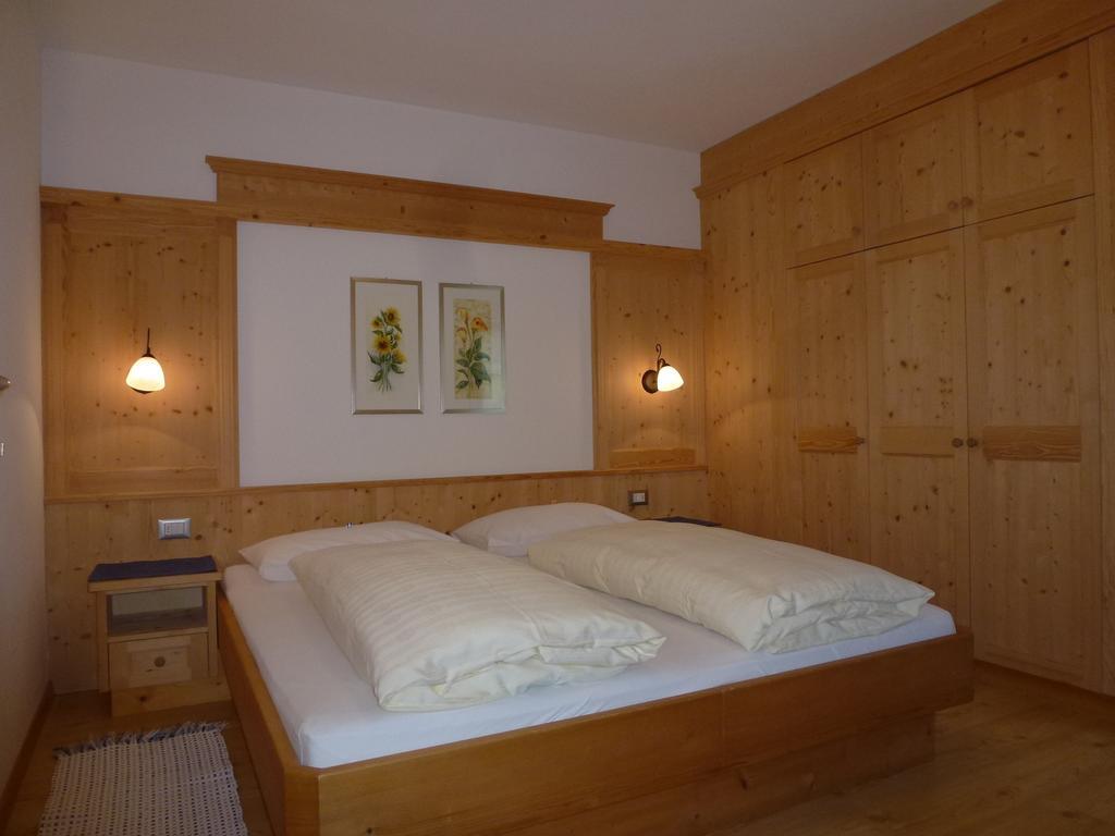 Cedepuent De Sot Apartment Selva di Val Gardena Ruang foto